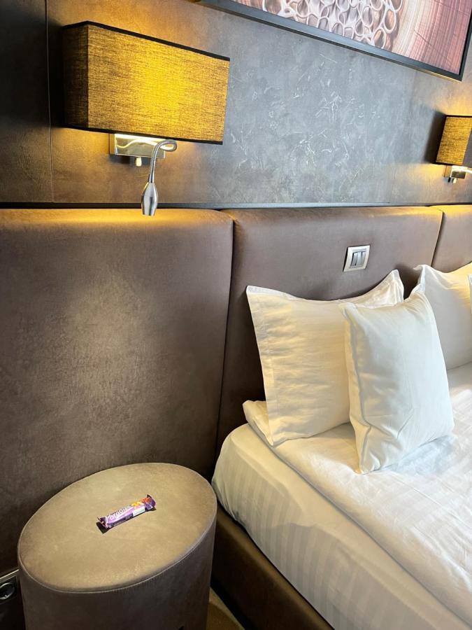 Lux Divina Hotel 3*
