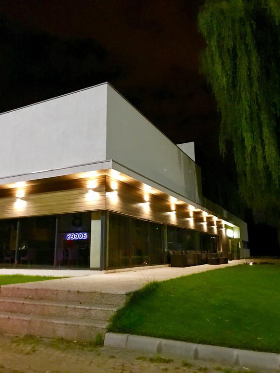 Lux Divina Hotel